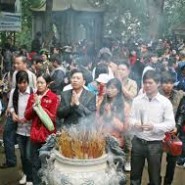 TIỀN MÚA CHÚA CƯỜI