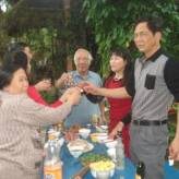 “HỮU BẰNG TỰ VIỄN PHƯƠNG LAI…”
